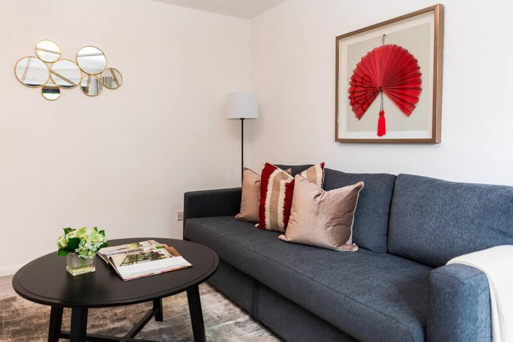 Cosy Decorated Flat In Tonbridge Apartment Ngoại thất bức ảnh